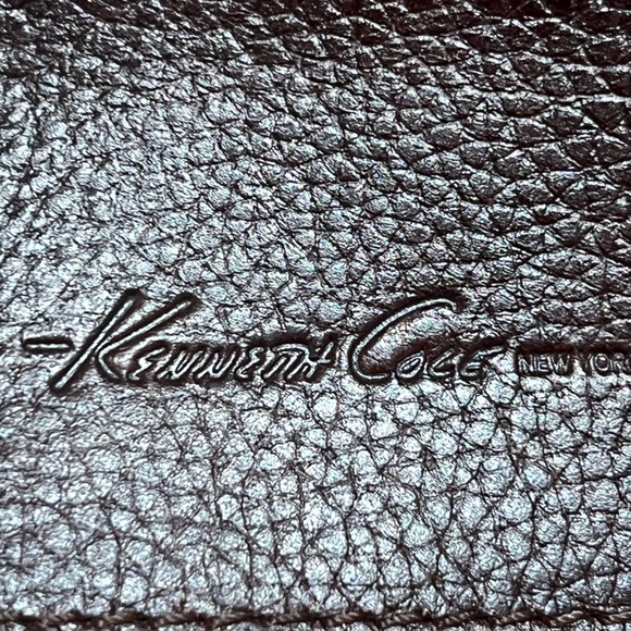 Kenneth Cole Brown Leather Heritage Messenger Bag - Picture 2 of 8